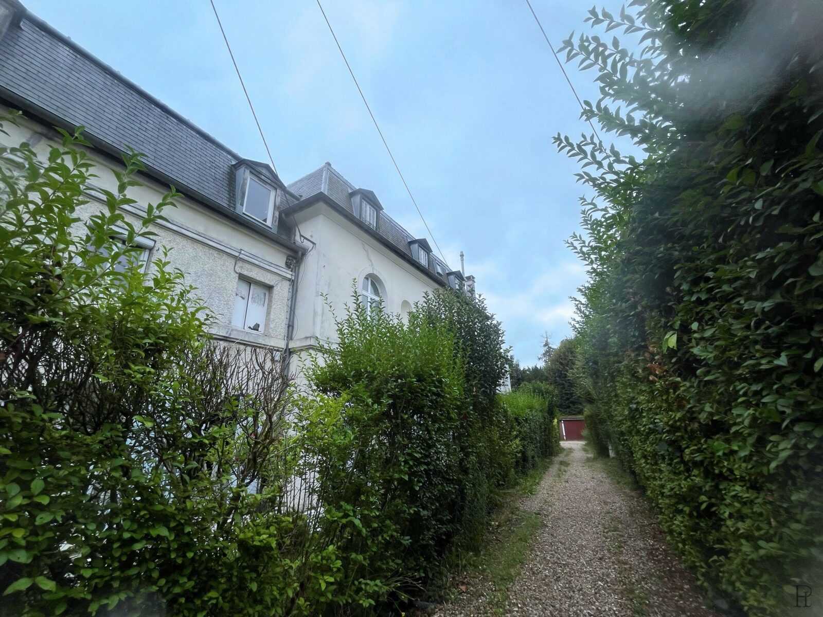 Appartement atypique 77m² centre de Montmorency