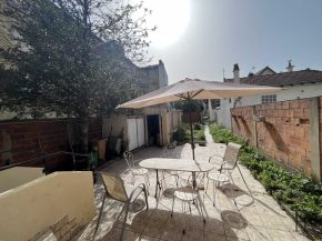 MAISON DANS LE CENTRE VILLE DE COLOMBES - JARDIN - PHL TRANSACTIONS Agence Immobilière